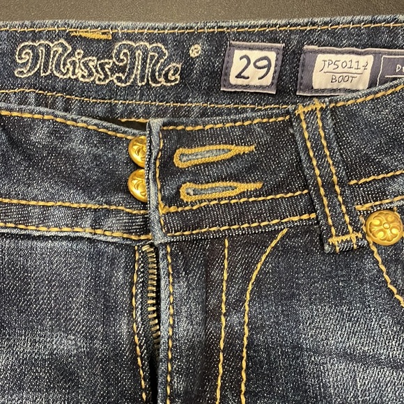 Miss Me Jeans With Gold Angel Wings on Back. Size 29. - Picture 3 of 4